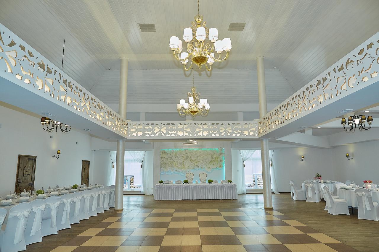 Karczma Biesiadna Bed & Breakfast Dalnia Luaran gambar