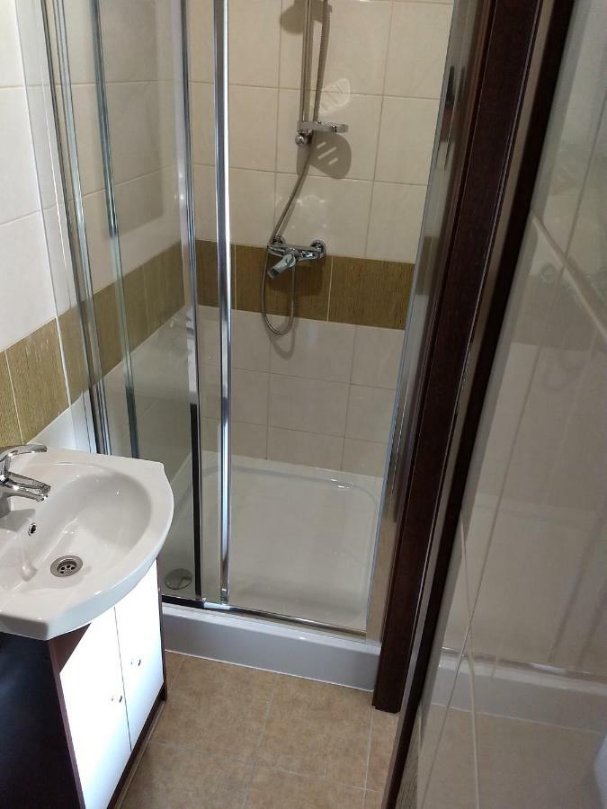 Karczma Biesiadna Bed & Breakfast Dalnia Luaran gambar