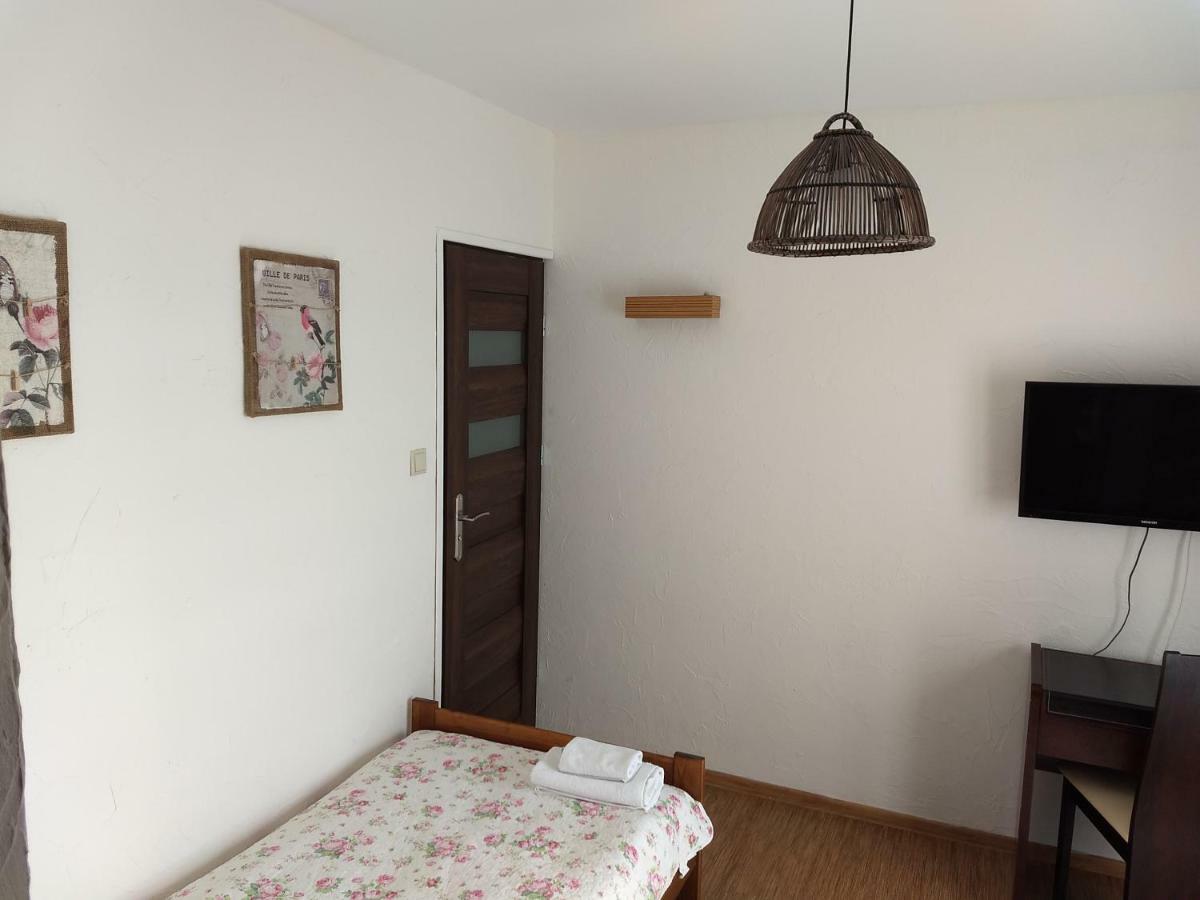 Karczma Biesiadna Bed & Breakfast Dalnia Luaran gambar