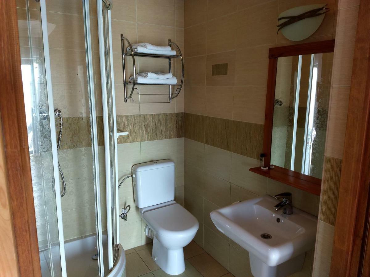 Karczma Biesiadna Bed & Breakfast Dalnia Luaran gambar