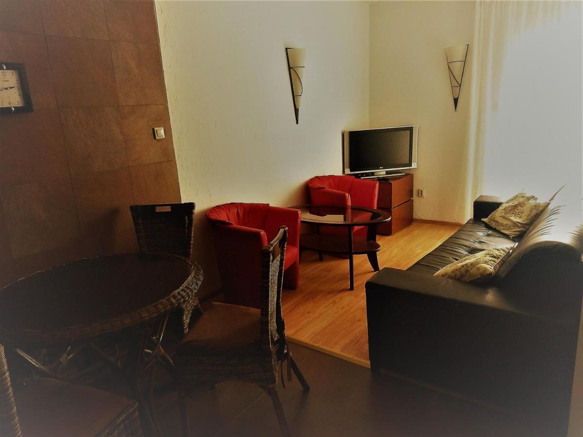 Karczma Biesiadna Bed & Breakfast Dalnia Luaran gambar